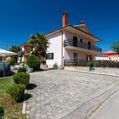 Family-friendly With Swimming Pool Cepic, Istria - Sredisnja Istra - 11636 Apartment Zatka Cepic